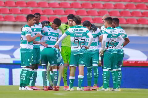 Santos Laguna sufre derrota ante Querétaro