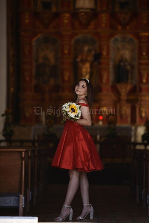 11042021 La quinceañera Ximena Bustamante Escobedo.