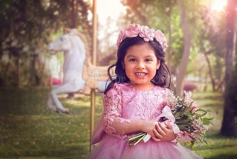 11042021 Isabella festejando sus tres añitos de vida en compañía de sus papás, Lucero Jasso y Eduardo Solís.
