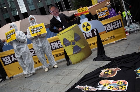 Verterá Japón agua contaminada de Fukushima al Pacífico