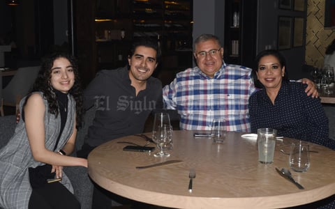 13042021 Familia Lara.