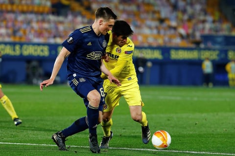 Un Villarreal superior clasifica a semifinales de la Europa League