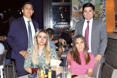 16042021 Cinthia Marrufo y Ricardo Ramírez; Yamilé Bencomo y Francisco León.