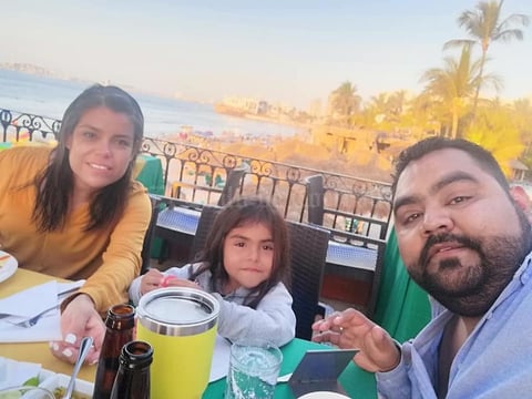 16042021 Familia Gutiérrez Escobar en Mazatlán.