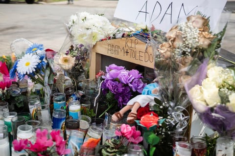 Muerte de Adam Toledo a manos de policía genera indignación en Chicago