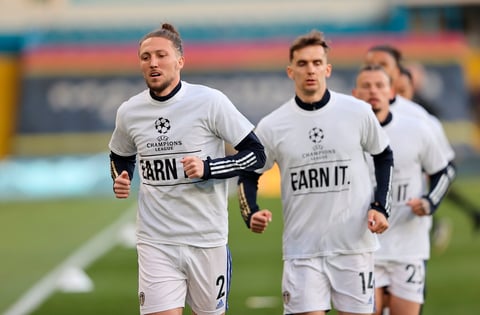 Leeds recibe a Liverpool con protestas contra nueva Superliga