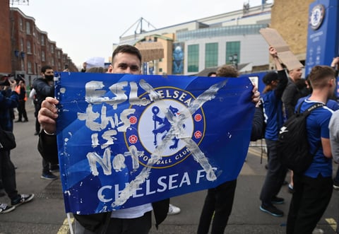 Aficionados protestan en Londres contra la Superliga