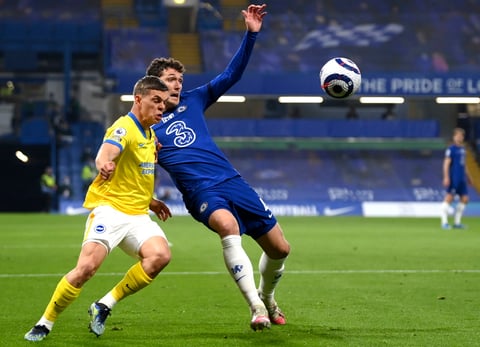 Chelsea regresa a los puestos de Champions con gris empate ante el Brighton