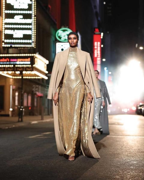 21042021 CELEBRA.  El diseñador estadounidense Michael Kors celebró el pasado martes sus 40 años en el mundo de la moda con un desfile dedicado a Broadway.