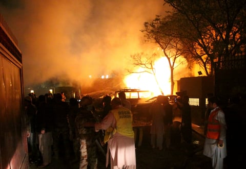 Bomba en hotel en Pakistán deja al menos 4 muertos