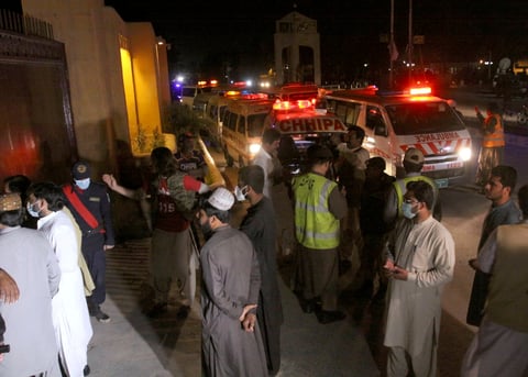 Bomba en hotel en Pakistán deja al menos 4 muertos