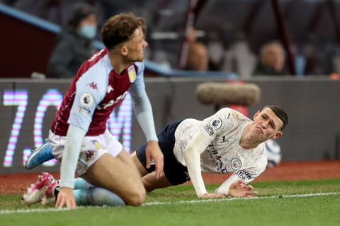 Manchester City resiste ante Aston Villa, un paso más hacia el título de la Premier