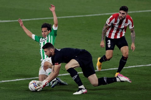 Betis de Lainez aguanta el empate ante el Athletic Club