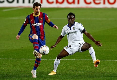 Messi se afianza con doblete en victoria del Barcelona ante Getafe