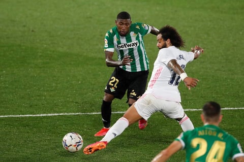 Andrés Guardado sostiene al Betis en empate ante Real Madrid