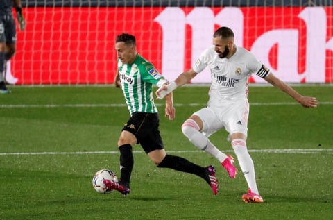 Andrés Guardado sostiene al Betis en empate ante Real Madrid