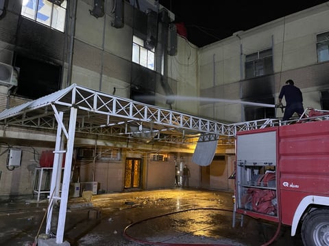 Suspenden a ministro de Salud en Irak tras explosión en hospital COVID que dejó 82 muertos