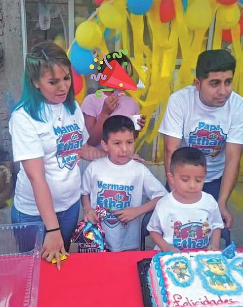 25042021 La familia Balderas Cordero festejan el 4 aniversario de su hijo Ethan Gerardo.