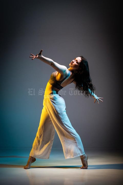29042021 DANZA.  Bailar es un arte que sirve como medio de expresión, evocando diferentes sentimientos a través del aire.