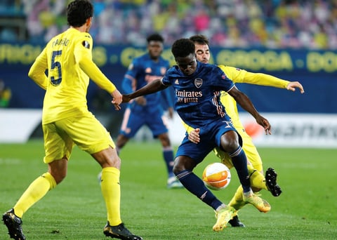 Villarreal derrota al Arsenal en la ida de semifinales de la Europa League