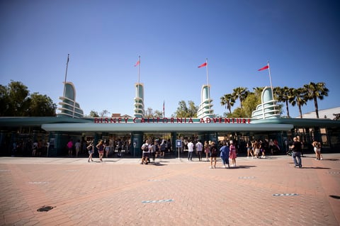 Disneyland reabre sus puertas