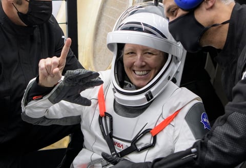 Vuelve a la Tierra nave de SpaceX con cuatro astronautas