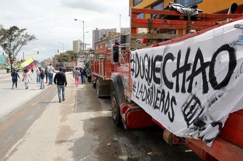 Reportan 19 muertos y cientos de heridos tras represión de protestas en Colombia