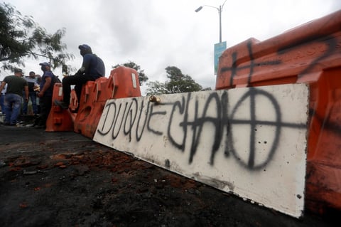Reportan 19 muertos y cientos de heridos tras represión de protestas en Colombia