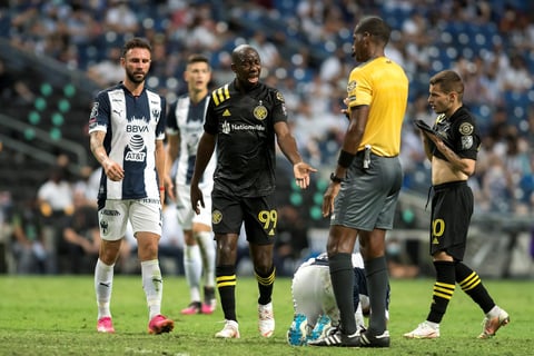 Vence Monterrey al Columbus Crew; avanza a semifinales de Liga de Campeones