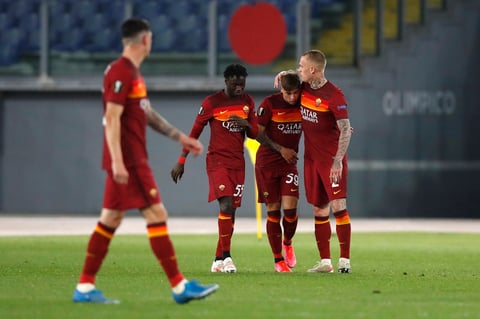 Manchester United frena a la Roma en la Europa League y logra su primera final en 4 años