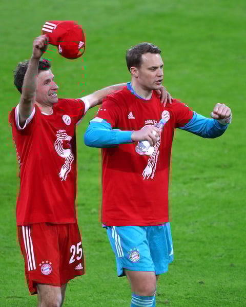 Poco antes del descanso Coman marcó el cuarto, a pase de Lewandowski, tras un contragolpe comandando por Alphonso Davies que lo había iniciado con una recuperación de pelota.