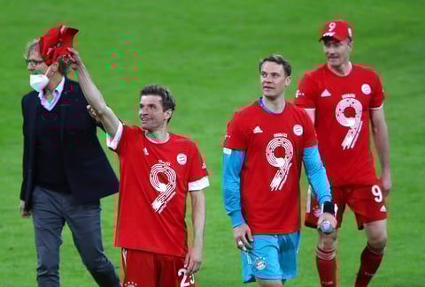 En el minuto 23 Thomas Müller aumentó la cuenta, a centro de Jamal Musiala tras jugada iniciada por Coman. En el 34 Lewandowski marcó el segundo en su cuenta personal, al rematar de tijera un centro de Müller.
