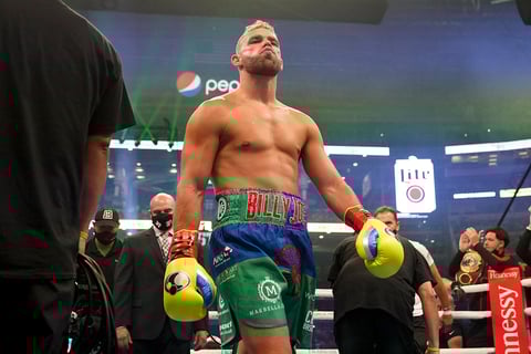 'Canelo' Álvarez derrota por nocaut técnico a Billy Joe Saunders
