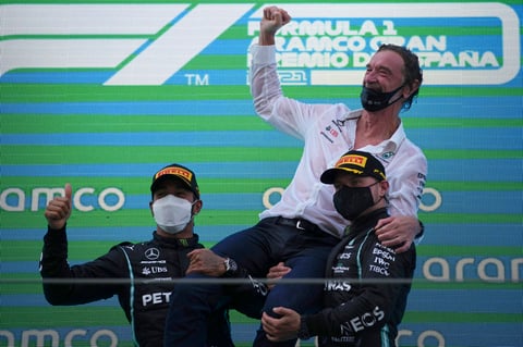 Gana Hamilton el Gran Premio de España; 'Checo' Pérez finaliza en quinto lugar