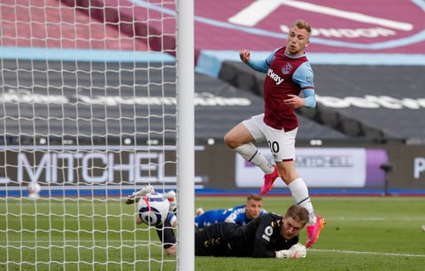 Everton amarga al West Ham y lo aleja de la Champions