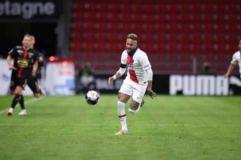 PSG se aleja del liderato de la Ligue 1 tras empate con Rennes