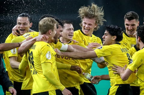 Con dobletes de Haaland y Sancho, Dortmund gana la Copa de Alemania