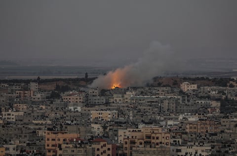 Israel inicia bombardeos desde tierra y aire en Franja de Gaza