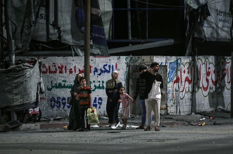 Israel inicia bombardeos desde tierra y aire en Franja de Gaza