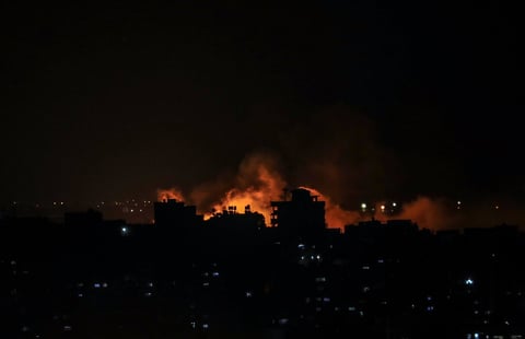 Israel inicia bombardeos desde tierra y aire en Franja de Gaza