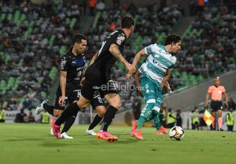 Santos Laguna vence a Rayados en la ida de Cuartos de Final