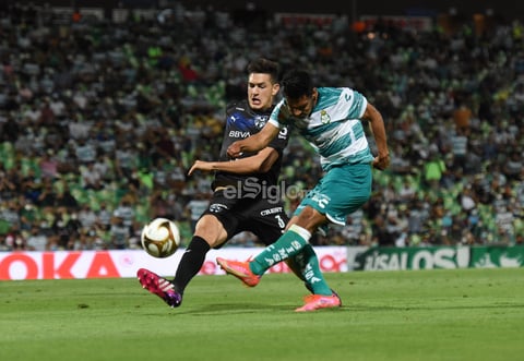 Santos Laguna vence a Rayados en la ida de Cuartos de Final