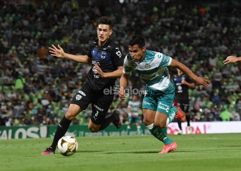 Santos Laguna vence a Rayados en la ida de Cuartos de Final