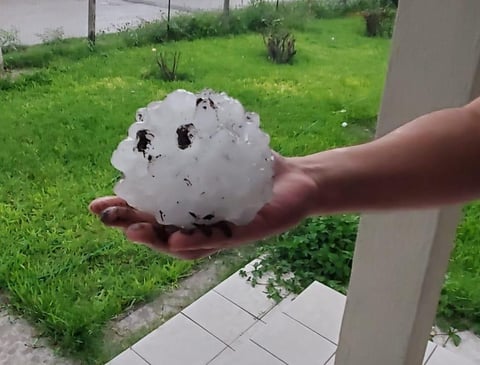 Reportan granizo de 10 centímetros de diámetro en norte de Coahuila