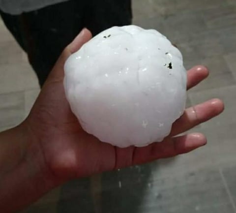 Reportan granizo de 10 centímetros de diámetro en norte de Coahuila