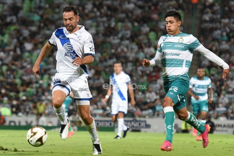 Santos Laguna golea al Puebla y pone un pie en la final del Guardianes 2021
