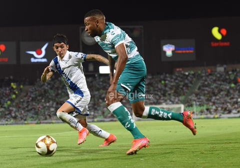 Santos Laguna golea al Puebla y pone un pie en la final del Guardianes 2021