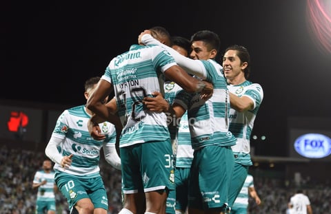 Santos Laguna golea al Puebla y pone un pie en la final del Guardianes 2021