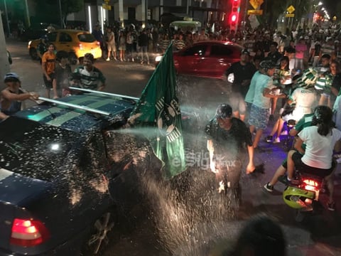 'Santosmanía' regresa a La Laguna para celebrar ventaja ante Puebla