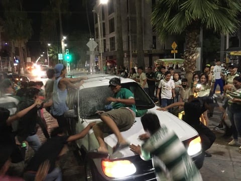 'Santosmanía' regresa a La Laguna para celebrar ventaja ante Puebla